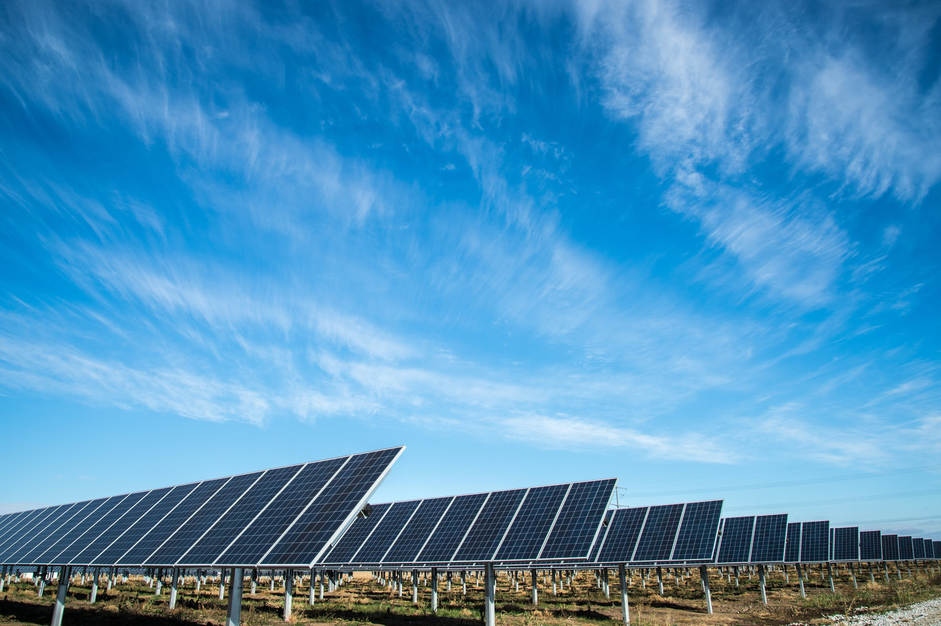 Canada commercial solar incentives guide
